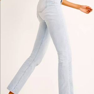 Madewell’s best selling The Perfect Vintage Jean in Fitzgerald Wash